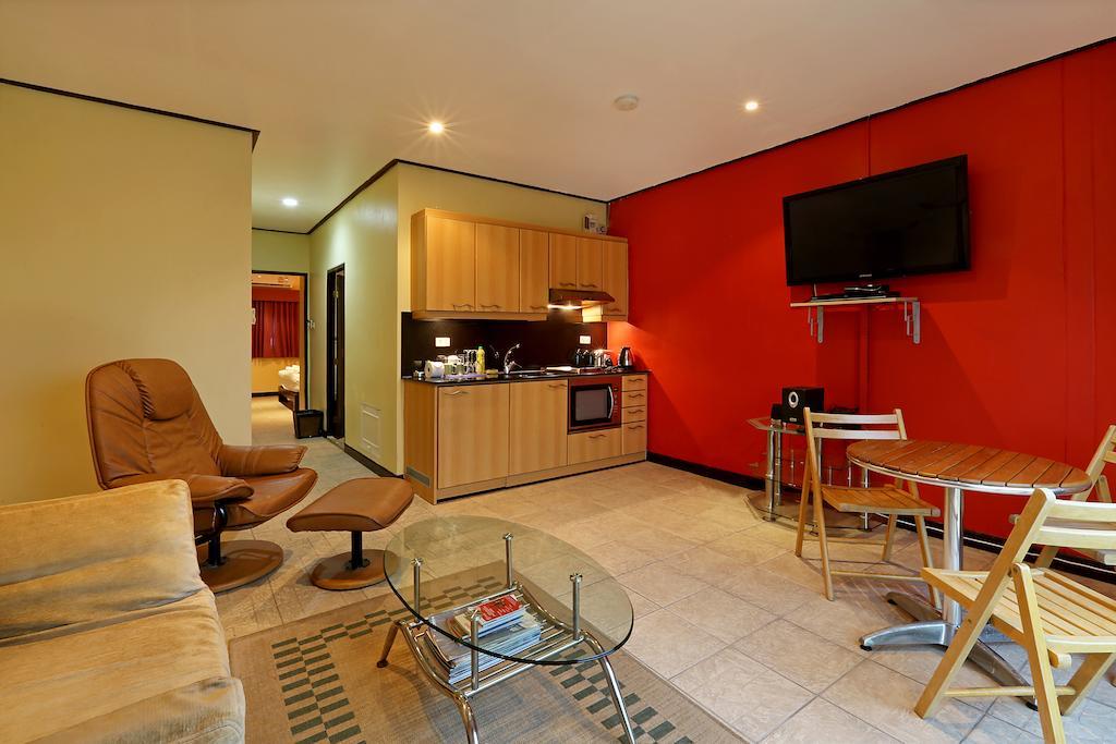 Angus O'Tool'S Guesthouse Karon Room photo