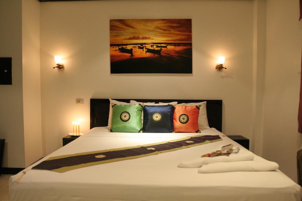 Angus O'Tool'S Guesthouse Karon Room photo