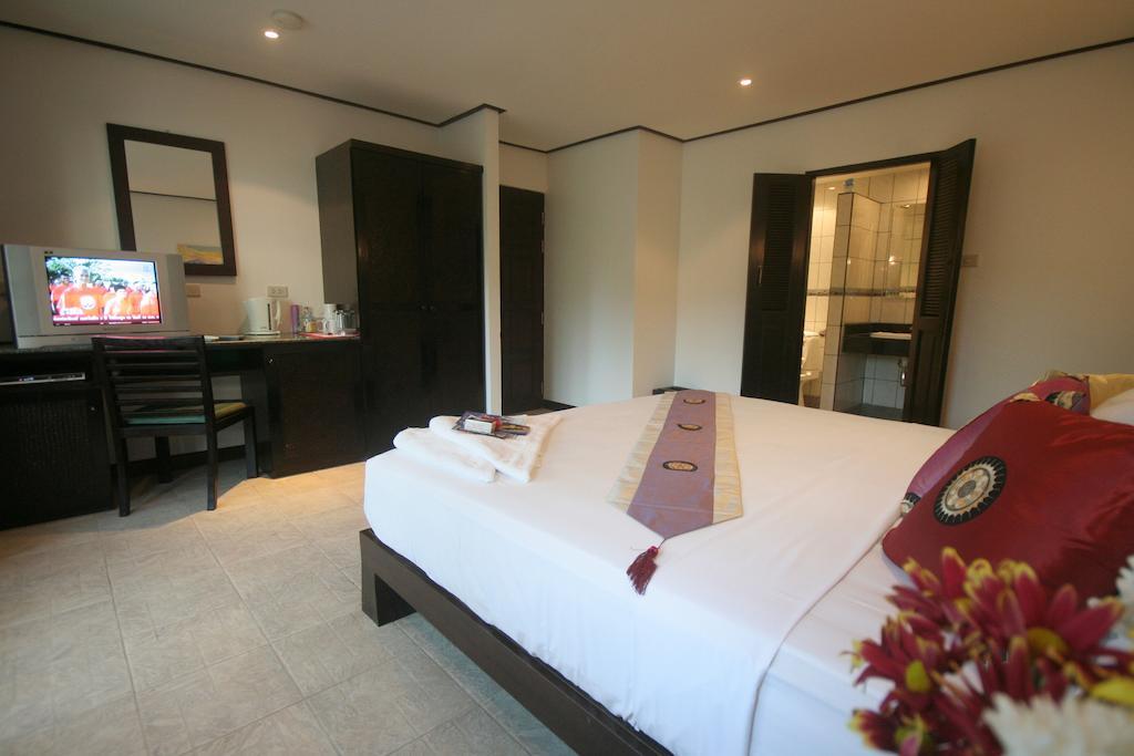 Angus O'Tool'S Guesthouse Karon Room photo